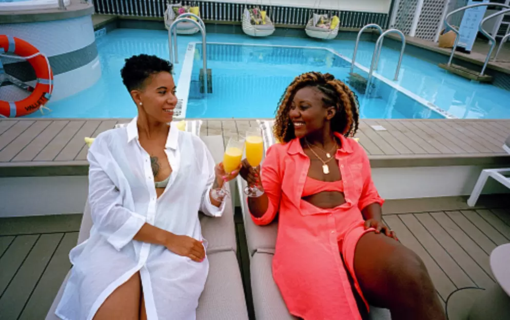Celebrity Cruises The Retreat Sundeck 2.jpg